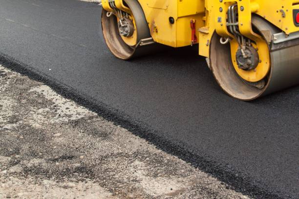 Best Driveway Paving Contractor  in Harbor Beach, MI